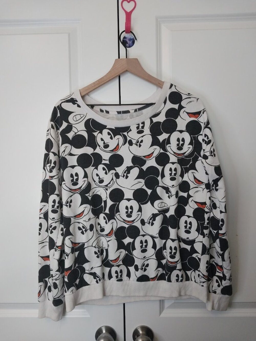 Disney: Mickey Mouse Sweater